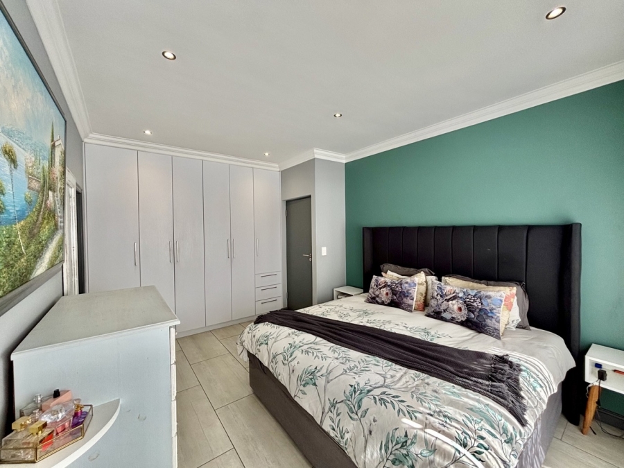3 Bedroom Property for Sale in Sandown Western Cape
